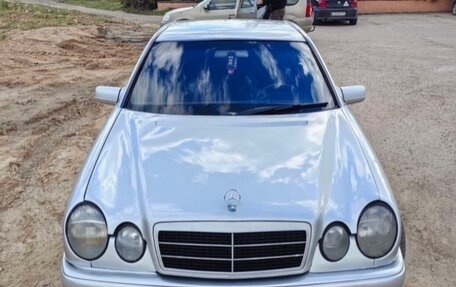 Mercedes-Benz E-Класс, 1997 год, 399 000 рублей, 4 фотография