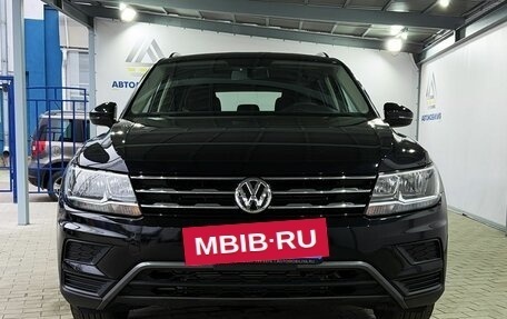 Volkswagen Tiguan II, 2020 год, 2 449 000 рублей, 8 фотография