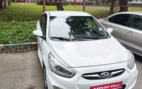 Hyundai Solaris II рестайлинг, 2014 год, 750 000 рублей, 1 фотография