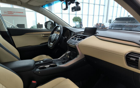 Lexus NX I, 2015 год, 2 695 000 рублей, 11 фотография