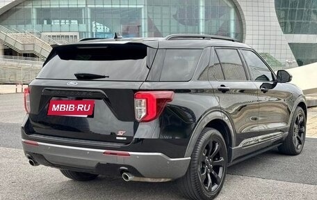 Ford Explorer VI, 2021 год, 2 900 000 рублей, 3 фотография
