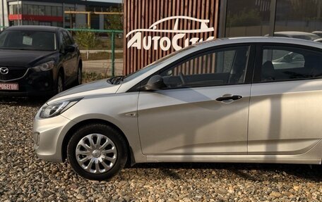 Hyundai Solaris II рестайлинг, 2013 год, 690 000 рублей, 6 фотография