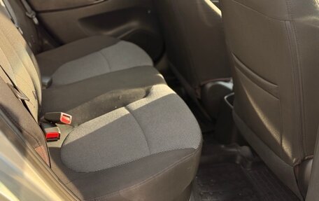 Hyundai Solaris II рестайлинг, 2013 год, 690 000 рублей, 11 фотография