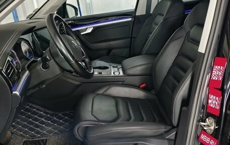 Volkswagen Touareg III, 2021 год, 5 450 000 рублей, 8 фотография