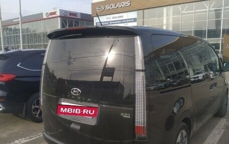 Hyundai Staria, 2022 год, 5 250 000 рублей, 5 фотография