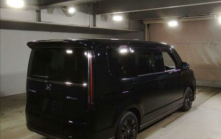 Honda Stepwgn, 2022 год, 2 215 000 рублей, 9 фотография