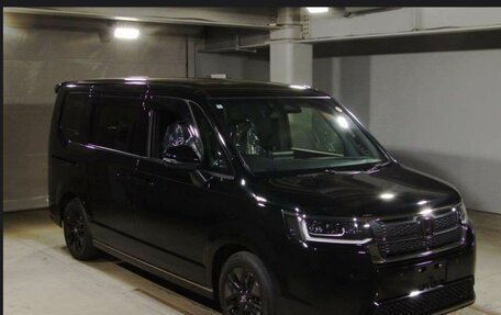 Honda Stepwgn, 2022 год, 2 215 000 рублей, 8 фотография