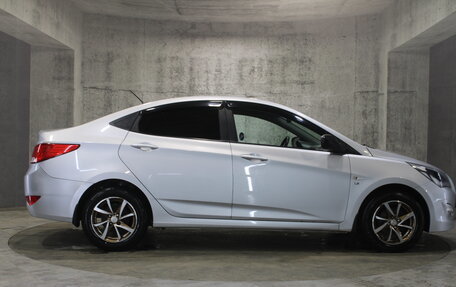 Hyundai Solaris II рестайлинг, 2016 год, 837 000 рублей, 4 фотография