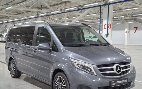 Mercedes-Benz V-Класс, 2019 год, 4 690 000 рублей, 7 фотография