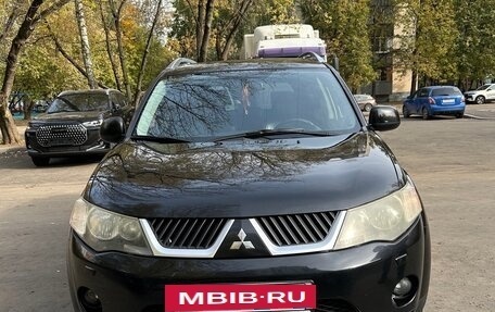 Mitsubishi Outlander III рестайлинг 3, 2007 год, 1 050 000 рублей, 2 фотография