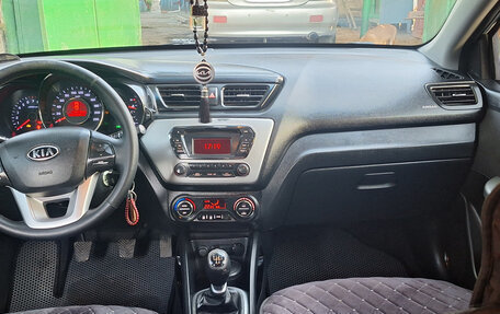 KIA Rio III рестайлинг, 2012 год, 860 000 рублей, 12 фотография