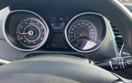 Hyundai Elantra V, 2015 год, 985 000 рублей, 12 фотография