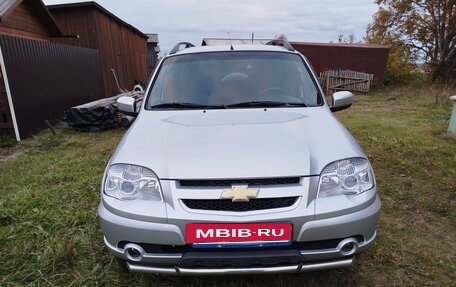 Chevrolet Niva I рестайлинг, 2012 год, 540 000 рублей, 2 фотография
