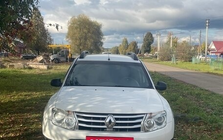 Renault Duster I рестайлинг, 2012 год, 650 000 рублей, 2 фотография