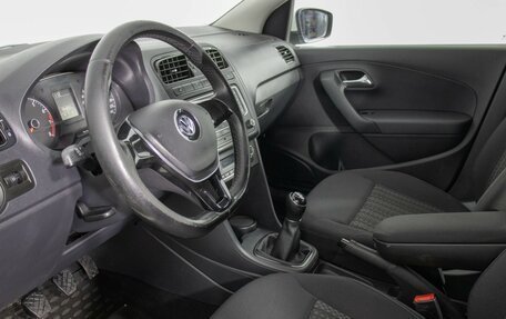 Volkswagen Polo VI (EU Market), 2017 год, 830 000 рублей, 10 фотография