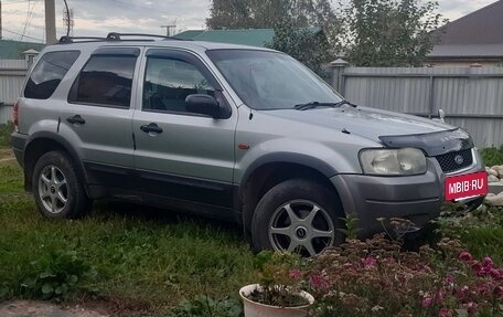 Ford Escape II, 2004 год, 700 000 рублей, 3 фотография