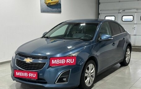 Chevrolet Cruze II, 2014 год, 949 900 рублей, 2 фотография