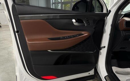 Hyundai Santa Fe IV, 2023 год, 4 000 000 рублей, 24 фотография