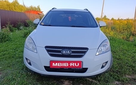 KIA cee'd I рестайлинг, 2009 год, 650 000 рублей, 2 фотография