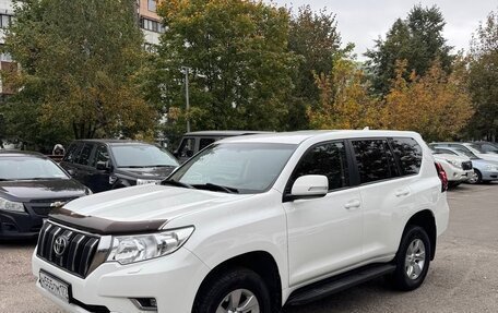 Toyota Land Cruiser Prado 150 рестайлинг 2, 2018 год, 4 100 000 рублей, 2 фотография