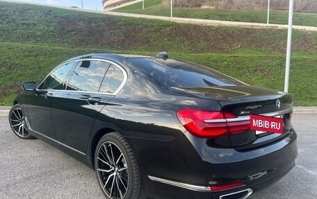 BMW 7 серия, 2015 год, 3 150 000 рублей, 2 фотография
