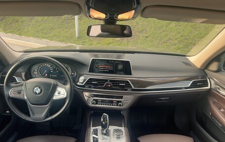 BMW 7 серия, 2015 год, 3 150 000 рублей, 14 фотография