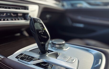 BMW 7 серия, 2015 год, 3 150 000 рублей, 18 фотография