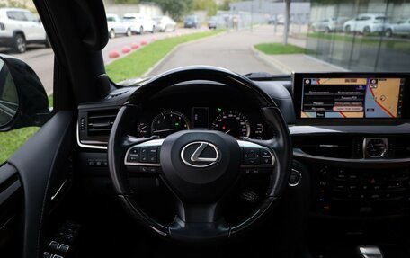 Lexus LX III, 2018 год, 8 999 000 рублей, 10 фотография