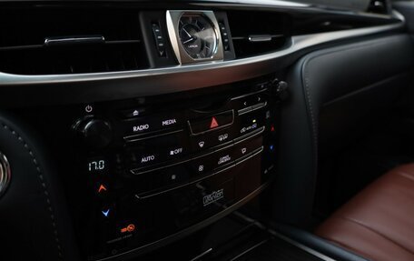 Lexus LX III, 2018 год, 8 999 000 рублей, 19 фотография