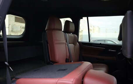 Lexus LX III, 2018 год, 8 999 000 рублей, 29 фотография