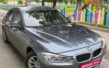 BMW 3 серия, 2014 год, 1 200 000 рублей, 2 фотография