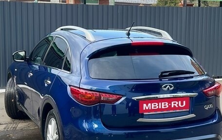 Infiniti QX70, 2017 год, 3 500 000 рублей, 11 фотография