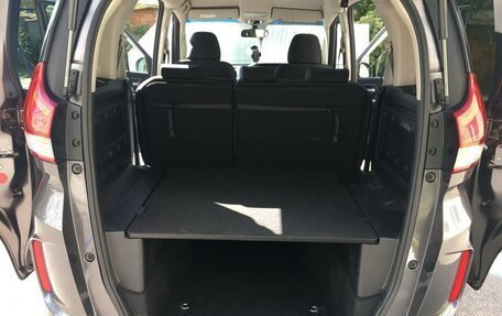 Honda Freed II, 2016 год, 1 400 000 рублей, 8 фотография
