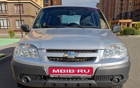 Chevrolet Niva I рестайлинг, 2017 год, 749 000 рублей, 10 фотография