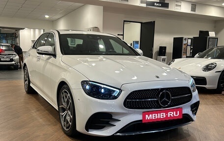 Mercedes-Benz E-Класс, 2020 год, 4 400 000 рублей, 5 фотография