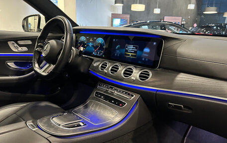 Mercedes-Benz E-Класс, 2020 год, 4 400 000 рублей, 31 фотография