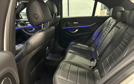 Mercedes-Benz E-Класс, 2020 год, 4 400 000 рублей, 26 фотография