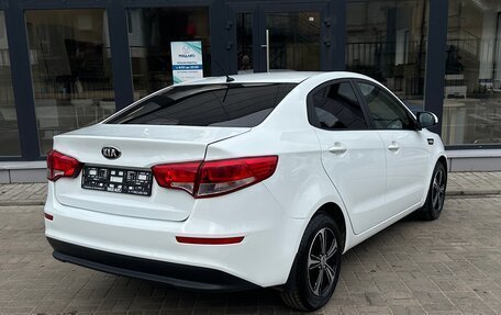 KIA Rio III рестайлинг, 2016 год, 890 000 рублей, 3 фотография