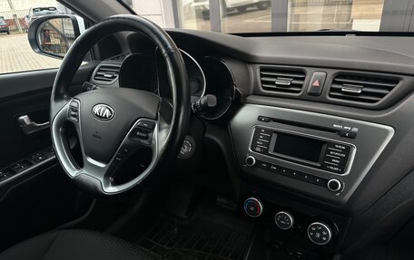 KIA Rio III рестайлинг, 2016 год, 890 000 рублей, 15 фотография