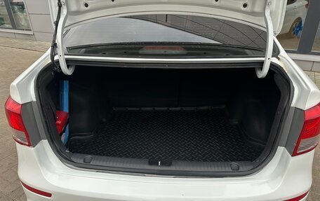 KIA Rio III рестайлинг, 2016 год, 890 000 рублей, 22 фотография