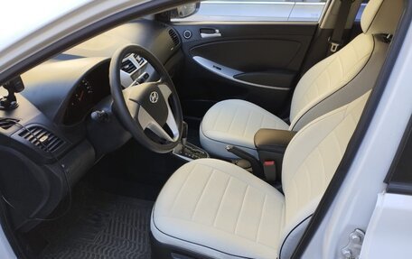 Hyundai Solaris II рестайлинг, 2013 год, 1 100 000 рублей, 12 фотография