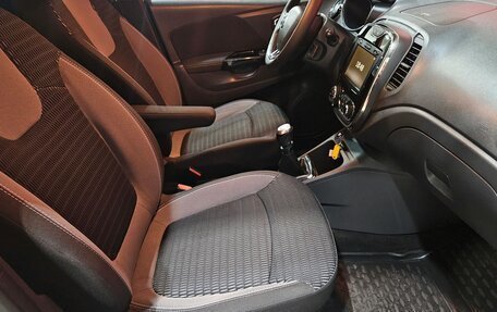 Renault Kaptur I рестайлинг, 2019 год, 1 557 000 рублей, 12 фотография