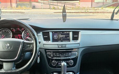 Peugeot 508 II, 2012 год, 550 000 рублей, 10 фотография