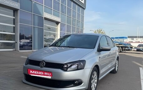Volkswagen Polo VI (EU Market), 2011 год, 590 000 рублей, 2 фотография