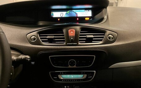 Renault Scenic III, 2011 год, 830 000 рублей, 12 фотография