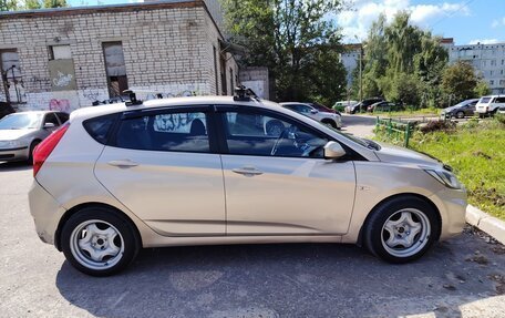 Hyundai Solaris II рестайлинг, 2013 год, 670 000 рублей, 4 фотография