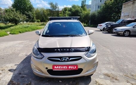 Hyundai Solaris II рестайлинг, 2013 год, 670 000 рублей, 10 фотография