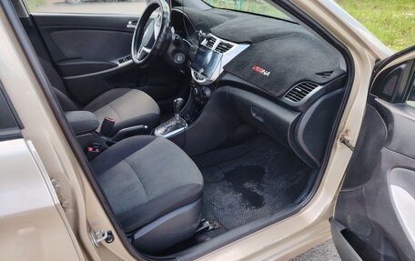 Hyundai Solaris II рестайлинг, 2013 год, 670 000 рублей, 18 фотография