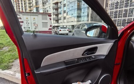 Chevrolet Cruze II, 2014 год, 900 950 рублей, 7 фотография