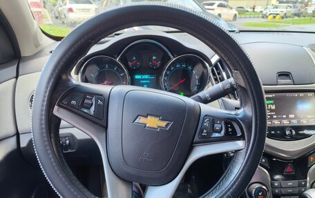 Chevrolet Cruze II, 2014 год, 900 950 рублей, 12 фотография